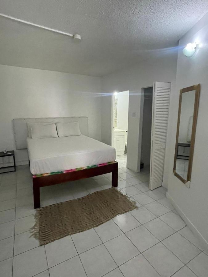 Finest Accommodation Marley Manor Apt # 513 Ground Floor 6 Marley Rd Kgn 6 Kingston Exterior foto